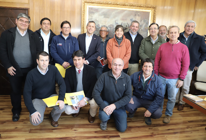 Constituyen Mesa Asesora del Agua para abordar estrategia ante la grave sequía Constituyen Mesa Asesora del Agua para abordar estrategia ante la grave sequía