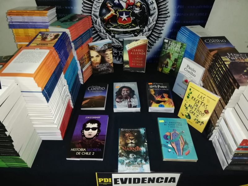 Incautan más de 2 mil libros falsificados tras denuncia de Editorial
