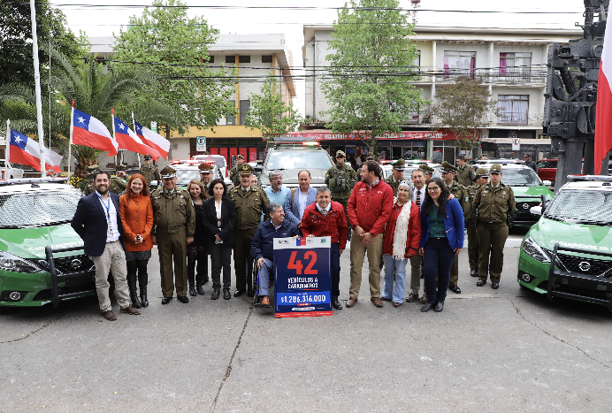 Gobierno entregó primeros 14 vehículos  a Carabineros