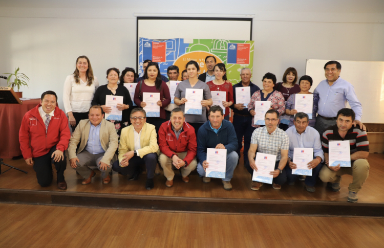 Familias de San Vicente y Pichidegua reciben su subsidio de eficiencia energética del programa Hogar Mejor del Minvu