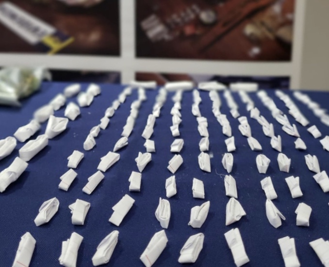 Rancagua: una mujer detenida, droga y armas incautadas en operativo policial