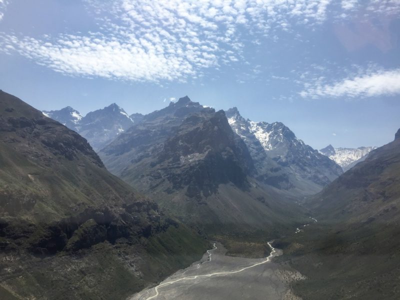 DGA O’Higgins sobrevuela Cordillera Machalina en busca de áreas para instalar futuras estaciones nivales