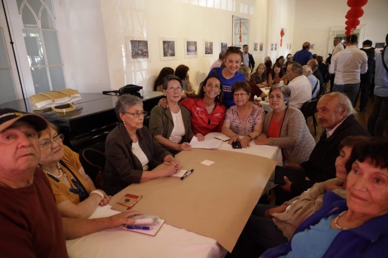 Ministra Cecilia Pérez encabeza diálogo ciudadano con doscientos adultos mayores en Rancagua