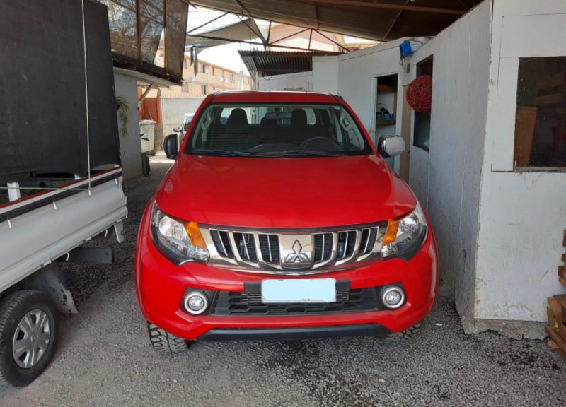 Gracias a GPS y en taller de pintura encuentran camioneta robada en enero