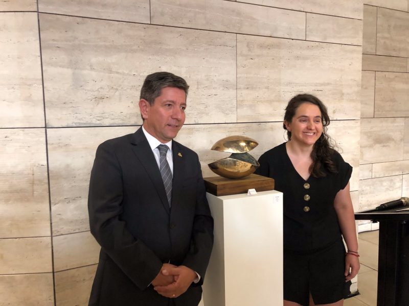 Sun Monticello inicia temporada artística con muestra de la escultora Valentina Jara