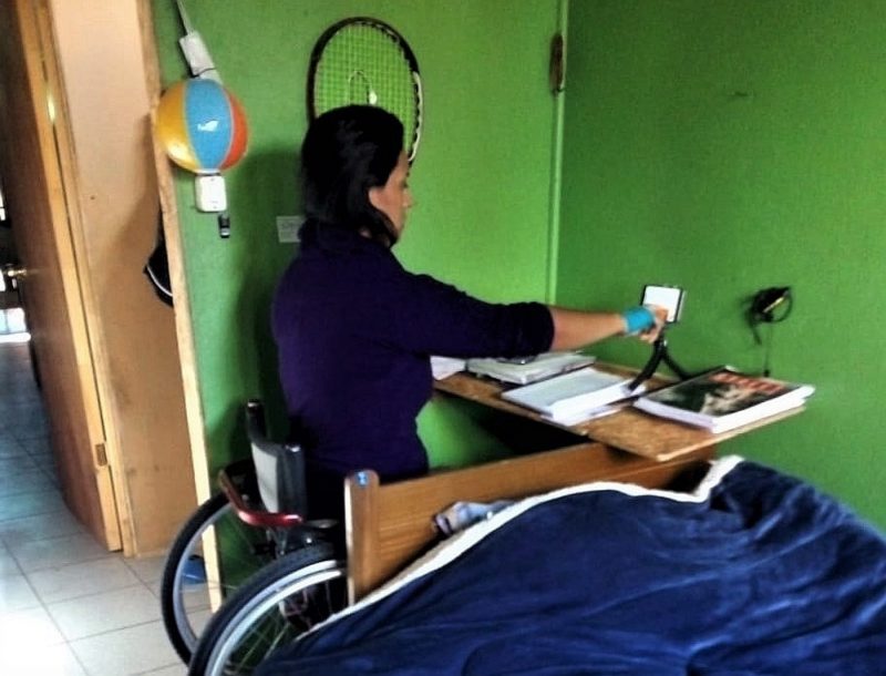 Deportistas que recibieron becas para la educación superior continúan con sus clases online