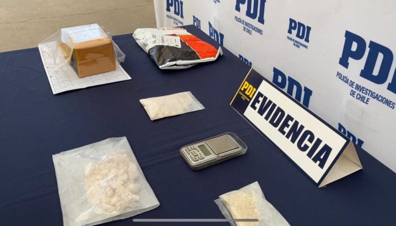 PDI de Rancagua detuvo a dos profesionales que internaban droga sintética desde Holanda.
