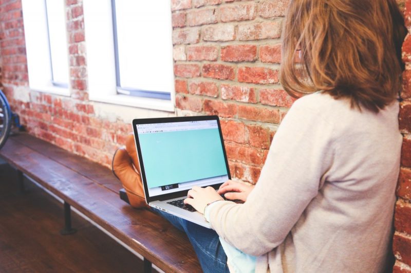 Corfo y Mujeres del Pacífico ejecutan primera universidad gratuita para mujeres emprendedoras