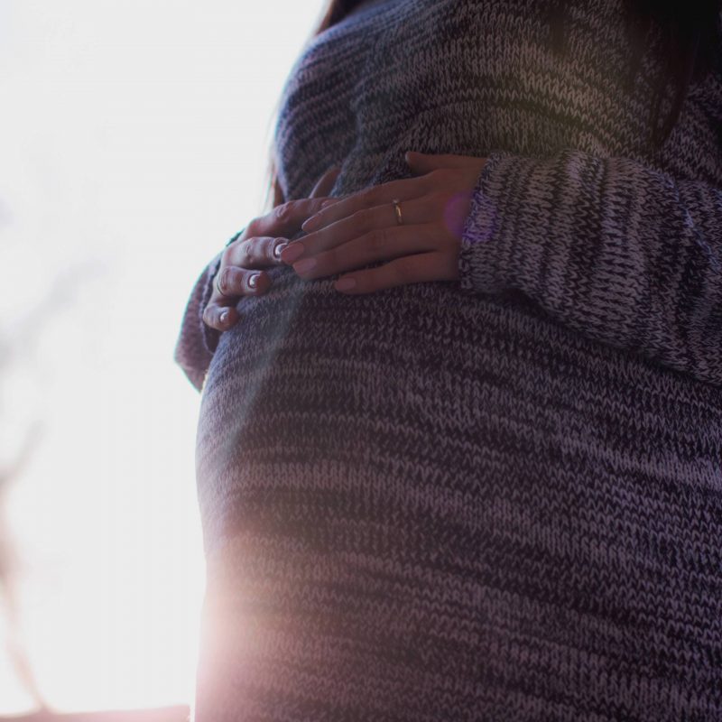 Atención de salud a mujeres migrantes en periodo gestacional abordó estudio de la UOH