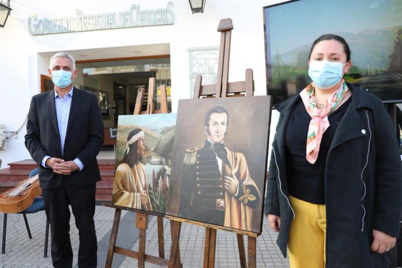 Cultores, artistas, artesanos y emprendedores dan vida a la “Fiesta de la Democracia” y entregan símbolos de poder al Gobernador Regional