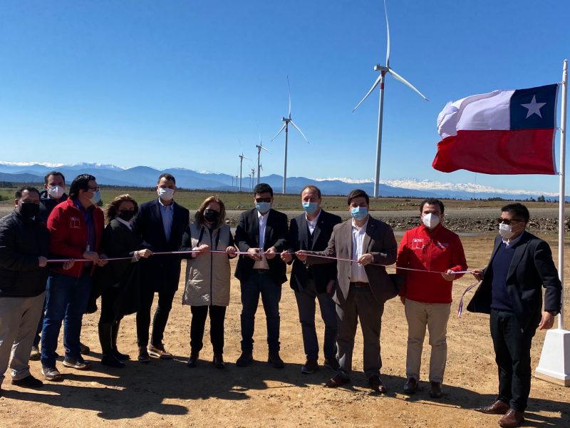 Inauguran Parque Eólico emplazado en la comuna de La Estrella