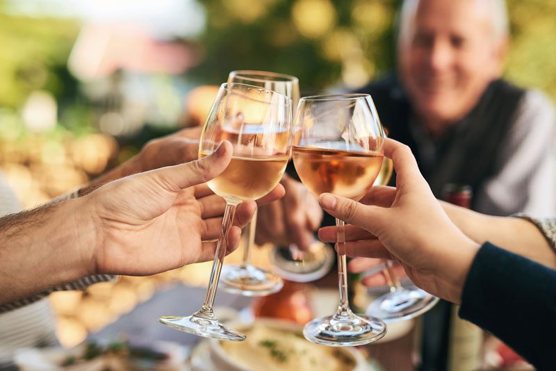 Estudio de Senda aborda consumo de alcohol en mayores de 60 años