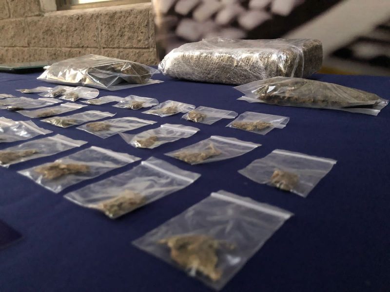 Mujer vendía droga en Población Rancagua Sur