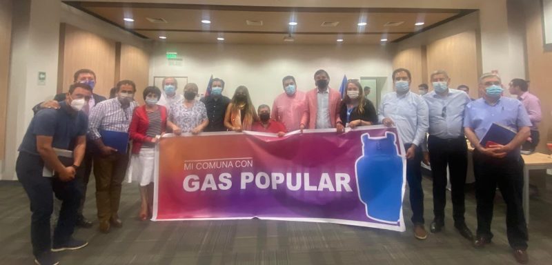 Alcalde de Machalí y concejales participan de reunión para que municipios vendan gas a bajo costo