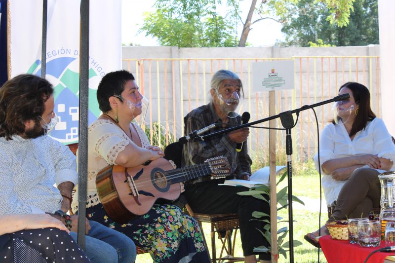 Escuela El Rincón fue anfitriona del lanzamiento del libro “La sociedad local”