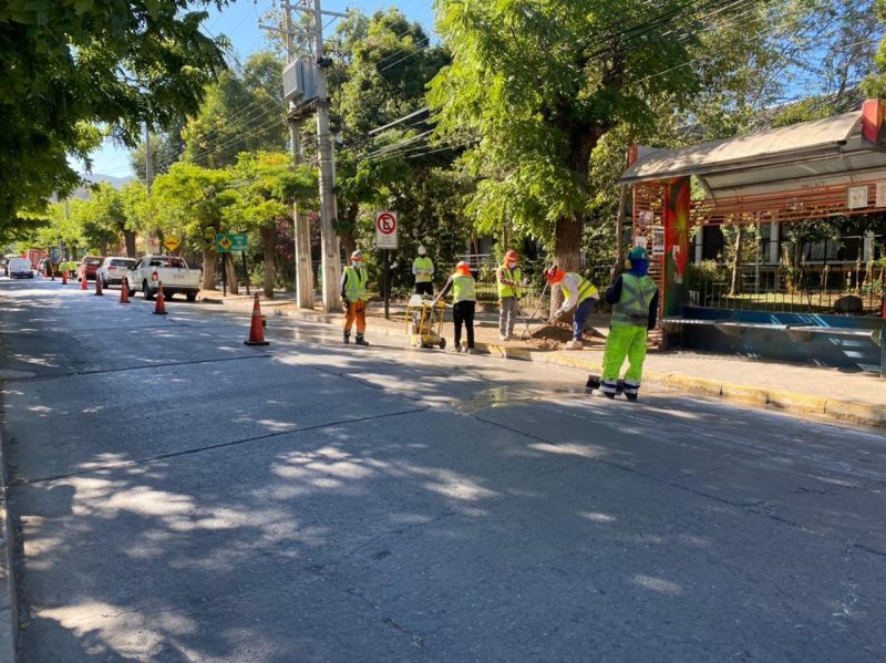 Comenzaron trabajos de repavimentación de calle Castro