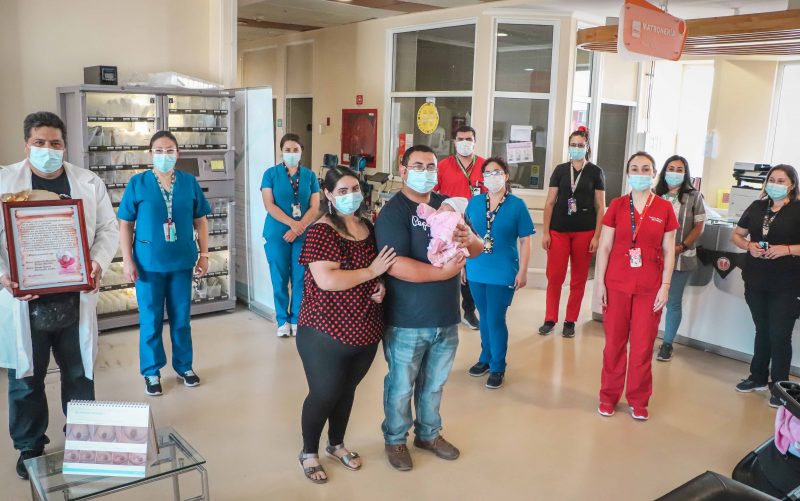 Matrimonio peralillano agradece a personal del Hospital Regional que lograron un “milagro” y el nacimiento de su hija