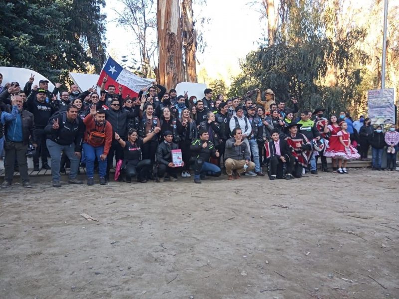 Motociclistas Uniendo Chile llegaron a Coya