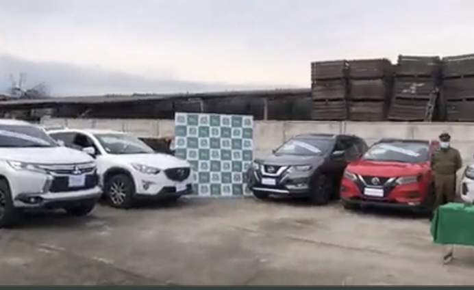 Recuperan 14 autos y 5 detenidos en masivo allanamiento