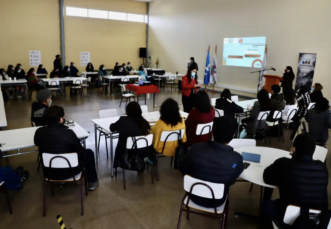 Comunidad educativa de Machalí y autoridades debaten medidas para enfrentar congestión vehicular
