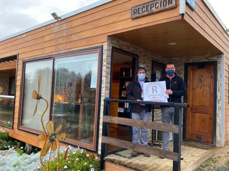 Operadores turísticos de Pichilemu reciben el “Sello R” de Sernatur