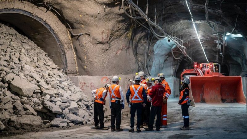 Codelco reanuda actividades en proyectos tras muerte de trabajadores