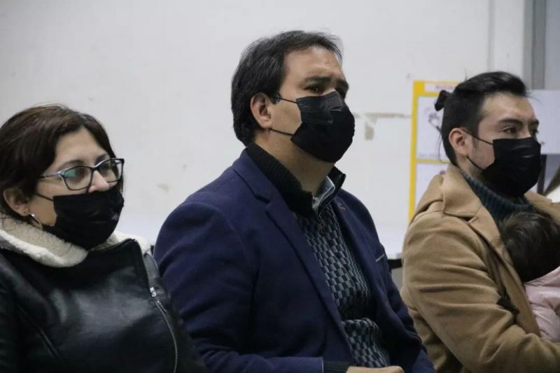 “No se puede seguir construyendo viviendas mientras no hayan nuevas vías”