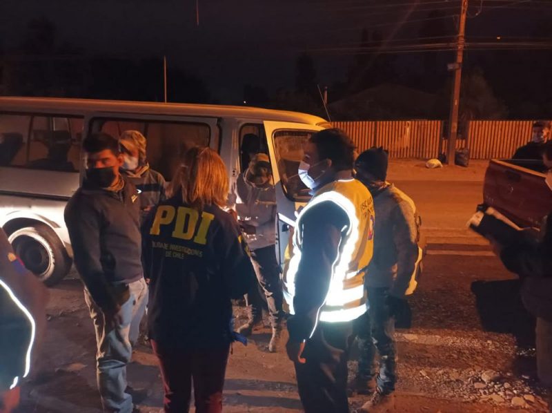 29 EXTRANJEROS EN SITUCIÓN IRREGULAR FUERON DENUNCIADOS TRAS FISCALIZACIÓN DE LA PDI A TRANSPORTE AGRICOLA