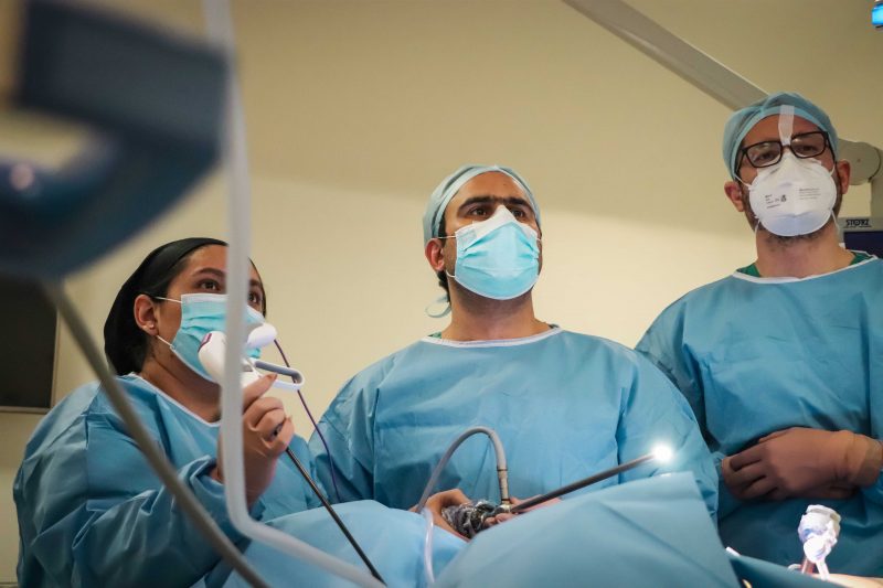 Hospital Regional adquiere nueva torre para cirugía laparoscópica con tecnología de punta