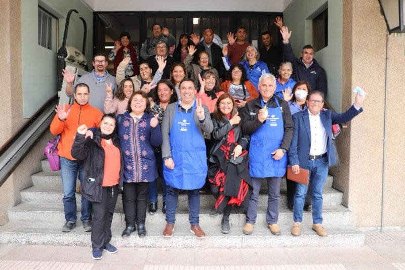 Dirigentes de ferias libres sostienen reunión clave para postular a nuevos recursos