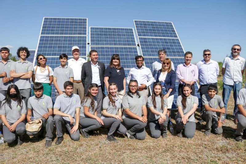 Inauguran proyecto fotovoltaico en Liceo Agrícola El Carmen de San Fernando
