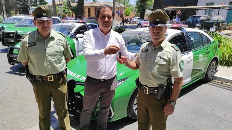 Machali recibe un nuevo vehículo para la labor de Carabineros