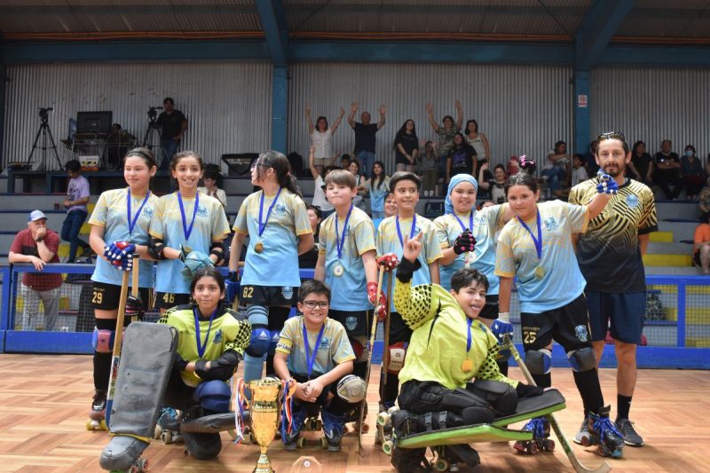 UNIÓN O’HIGGINS LOGRA LEVANTAR TRES COPAS EN TORNEO DE CLAUSURA DE LA LIGA SUR HOCKEY PATÍN