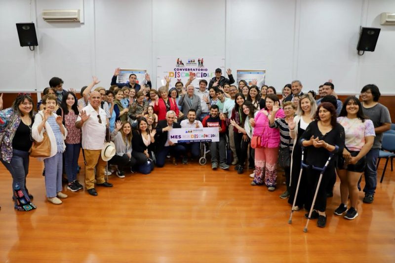 Gobernador Regional lideró conversatorio sobre discapacidad y anunció línea de financiamiento del Fondo 8% FNDR del Gobierno Regional