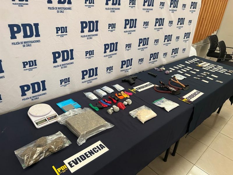 Mujer lideraba banda que internaba droga a la cárcel de Rancagua con método del “pelotazo”