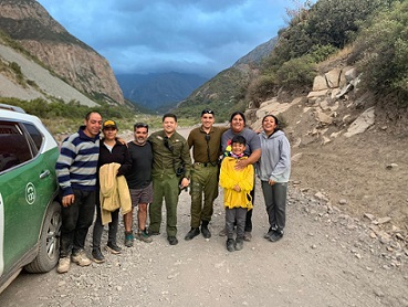 Carabineros rescata a personas que se encontraban aisladas en precordillera de San Fernando