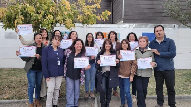 Vecinas de Villa Los Cántaros participaron en taller para mejorar su barrio