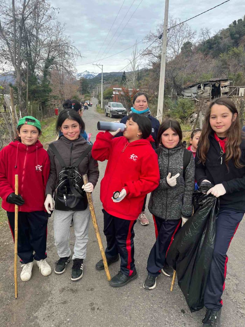 Comunidad escolar de Chacayes comprometida con el cuidado del medio ambiente