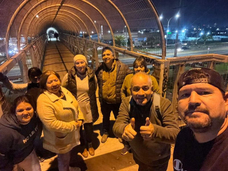 Dirigentes y Autoridades se reúnen en mesa de trabajo por reiterados robos en pasarela de Población Dintrans