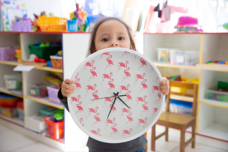 Se adelanta el reloj: la importancia de acompañar a niñas y niños en el comienzo del horario de verano