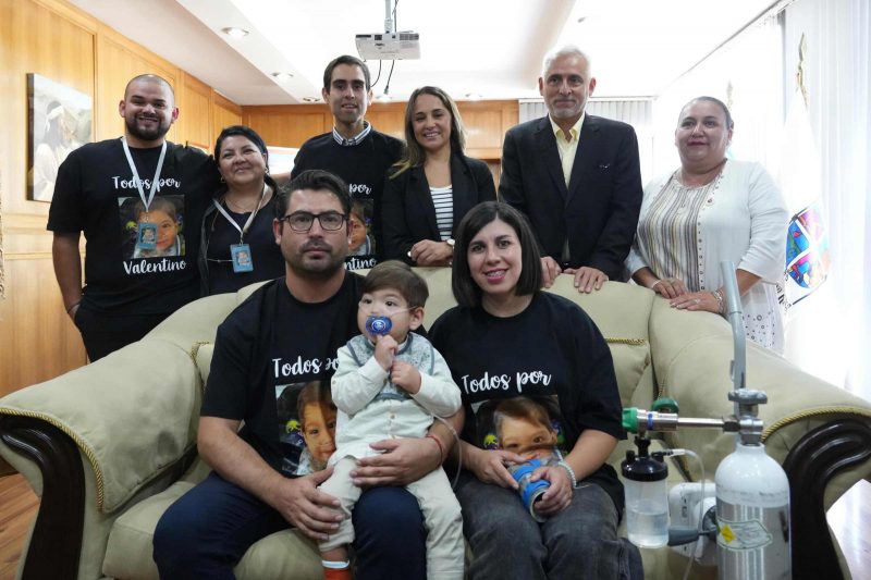 Gobernador Regional recibió a familia de Valentino y se sumó a campaña solidaria