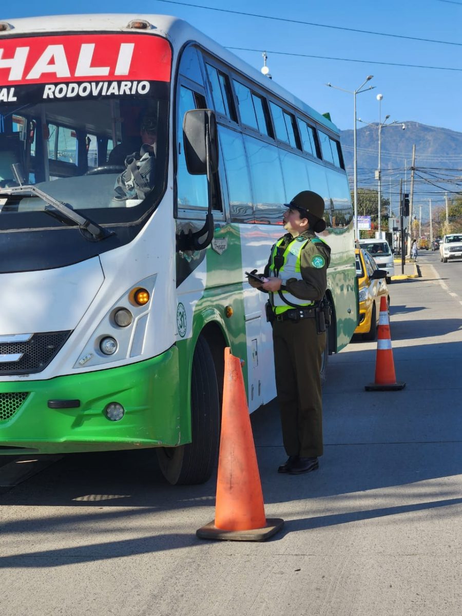 Carabineros intensifican fiscalizaciones al transporte público en Machalí tras denuncias por agresiones
