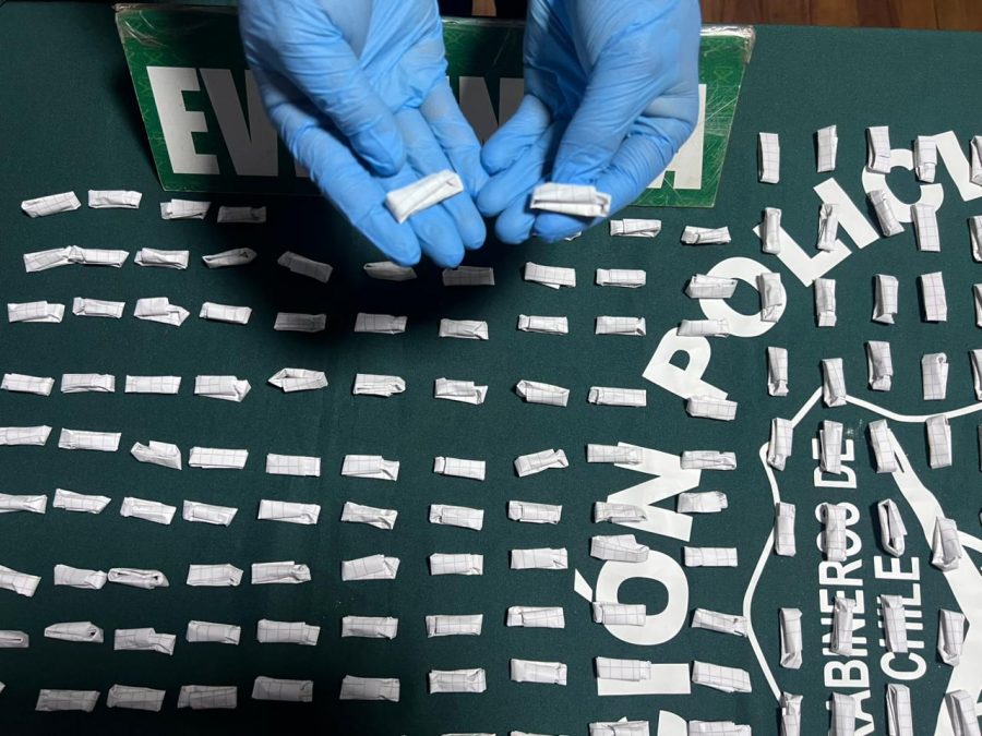 Carabineros detiene a dos sujetos que portaban pasta base dosificada lista para comercializar en Rancagua