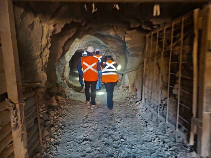 Diputado Ugarte y seremi de Minería recorren mina Yoya en Chancón y abordan desafíos de la pequeña minería.