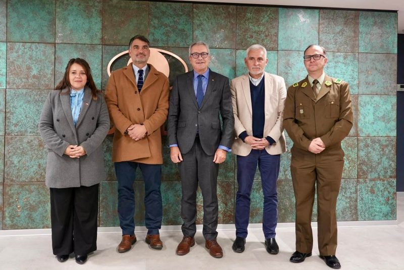 Gestionan terreno con Codelco para la construcción de una Escuela de Formación de Carabineros en Machali. Gestionan terreno con Codelco para la construcción de una Escuela de Formación de Carabineros en Machali. 