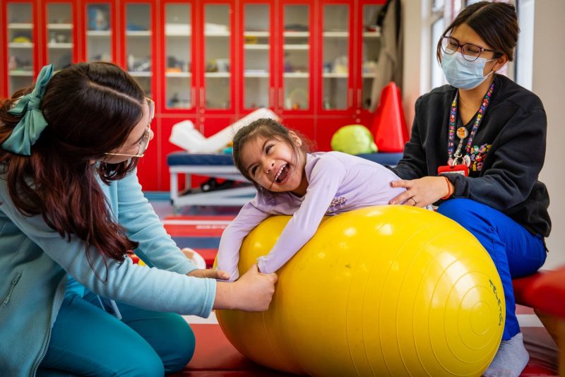 ¿Cómo y en qué se usan los aportes? Un asistente con IA responde las principales dudas sobre Teletón