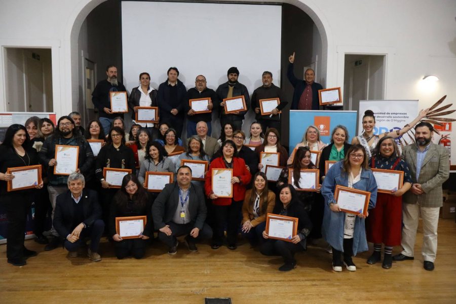 35 estudiantes completan su formación en orfebrería y mantienen vivo un oficio patrimonial de O’Higgins 35 estudiantes completan su formación en orfebrería y mantienen vivo un oficio patrimonial de O’Higgins