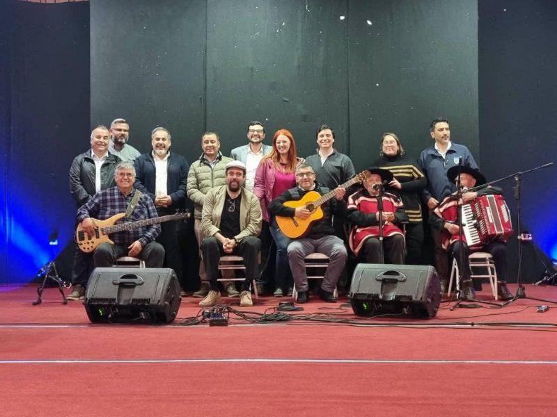 Seremi de Culturas entrega más de $100 millones a 11 comunas de la Región de O’Higgins Seremi de Culturas entrega más de $100 millones a 11 comunas de la Región de O’Higgins